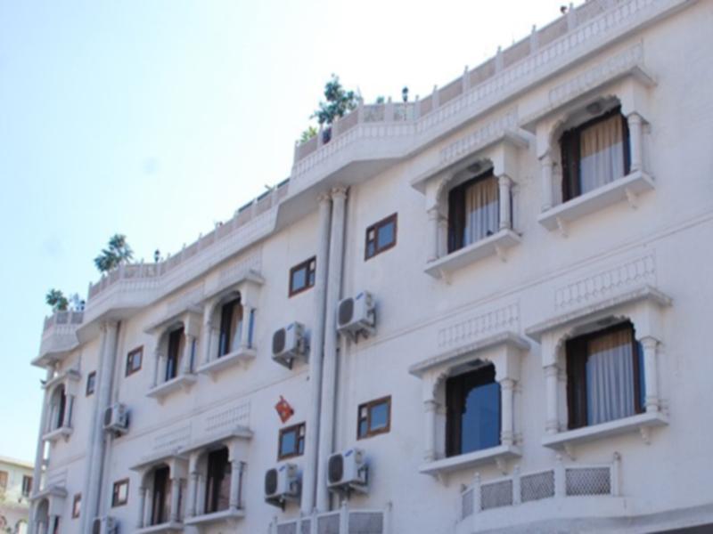 Amanda Crown Jaipur Hotell Kukas Exteriör bild